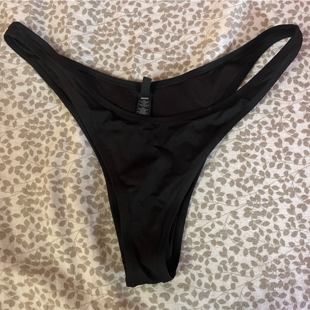SKIMS Classic Black Women’s Swim Bottom